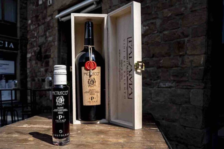 florence-wine-tasting-experience-in-front-of-ponte-vecchio