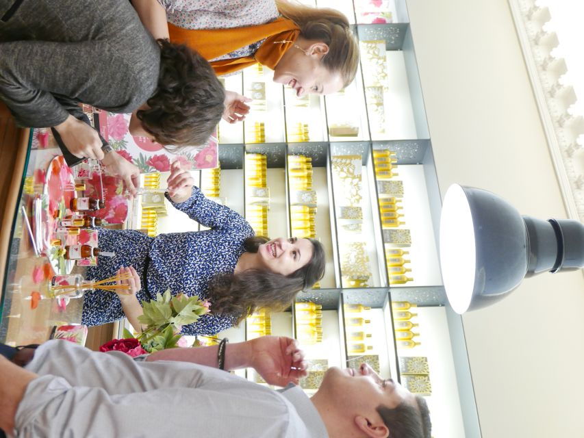 fragonard-paris-mini-perfume-workshop-only-in-spanish