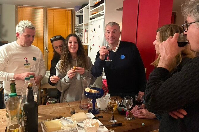 french-dinner-cabaret-show-in-artists-home