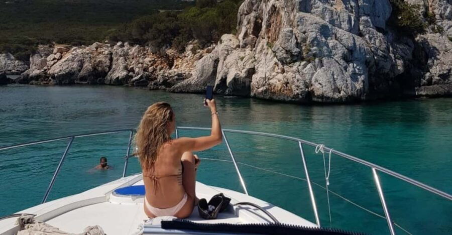 from-alghero-private-day-boat-trip-to-porto-conte-park