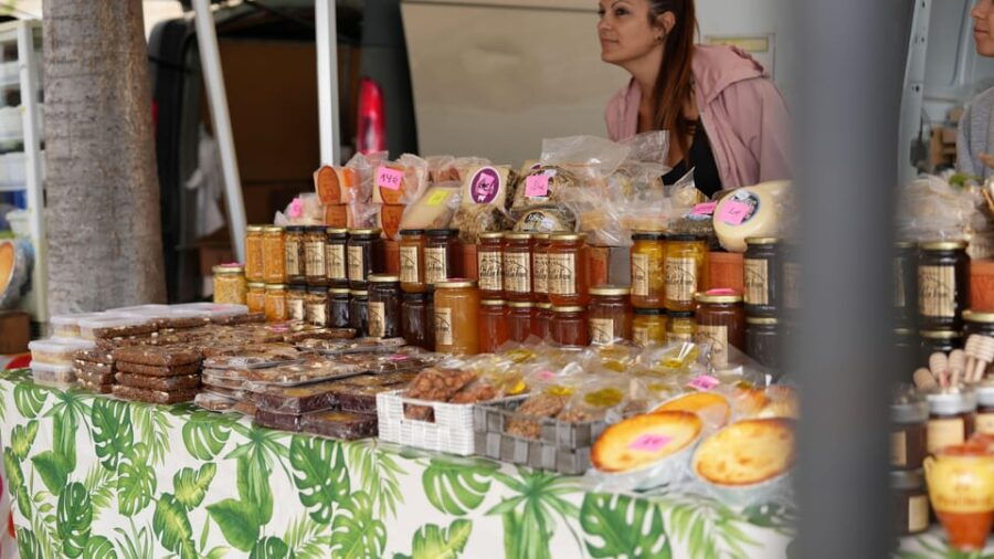 from-barcelona-montserrat-monastery-tour-transfers