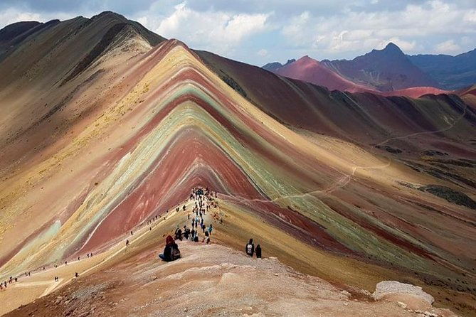 from-cusco-rainbow-mountain-1-day-meals