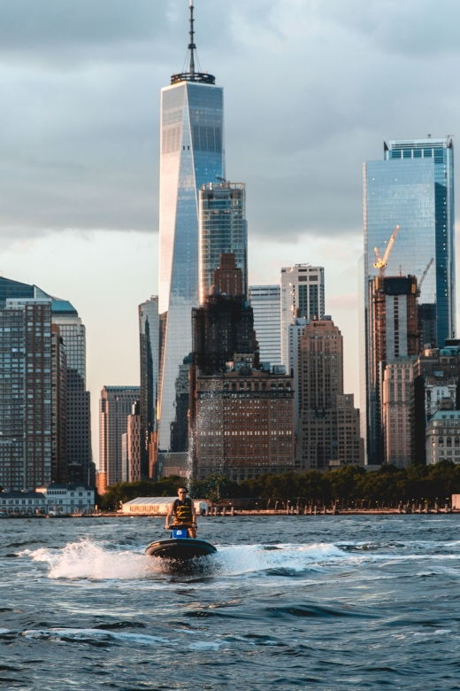 from-jersey-city-manhattan-jet-ski-tour