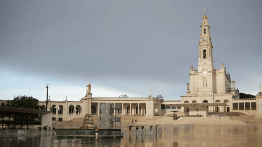 from-lisbon-fatima-aljustrel-and-obidos-day-trip