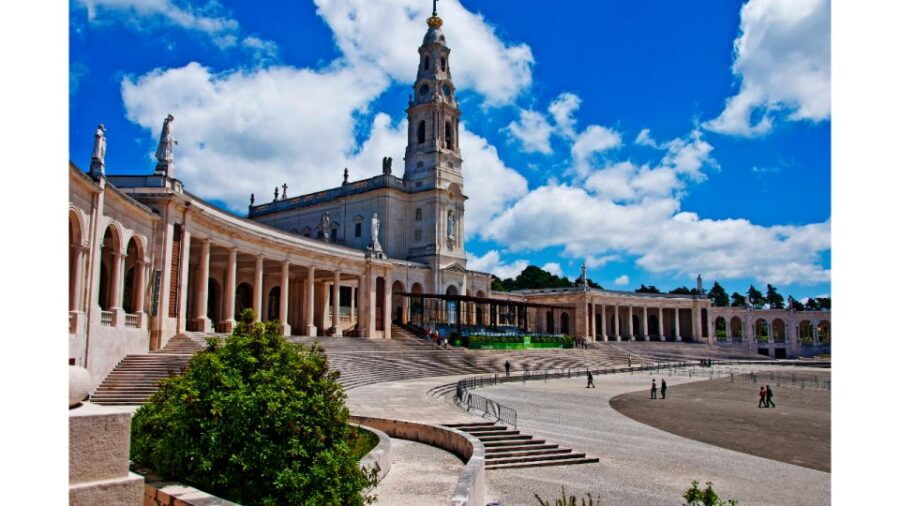 from-lisbon-t-fatima-3h-luxury-private-tour