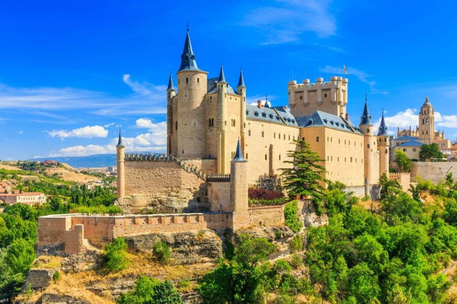 from-madrid-guided-day-trip-to-segovia-optional-alcazar