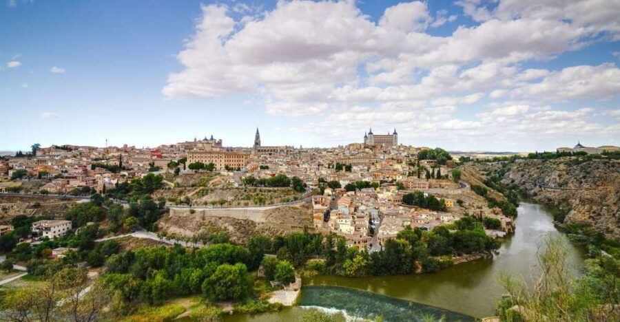 from-madrid-toledo-and-segovia-guided-day-trip