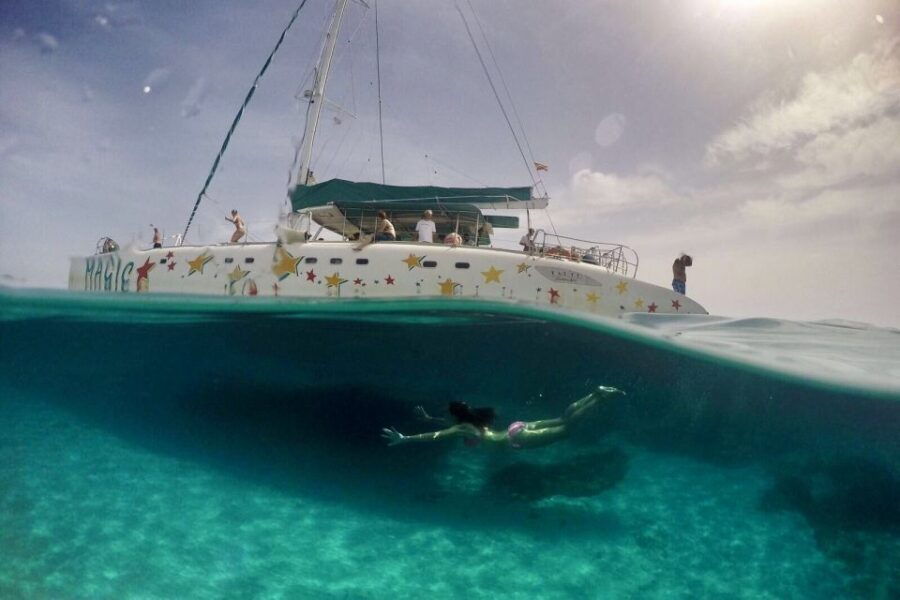 from-palma-de-mallorca-boat-cruise-to-illetes