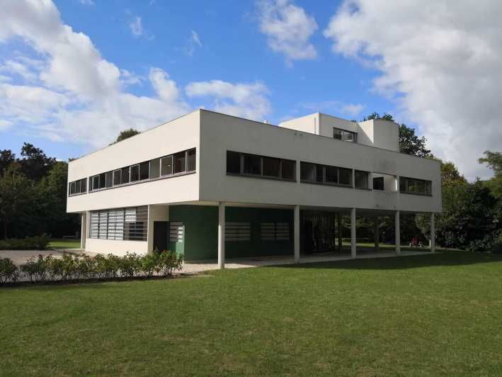 from-paris-private-tour-villa-savoye-le-corbusier