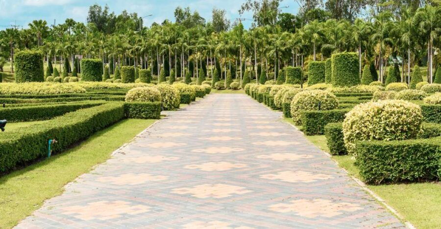 from-paris-versailles-full-day-guided-tour-with-lunch