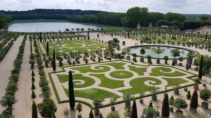 from-paris-versailles-palace-and-gardens-guided-experience