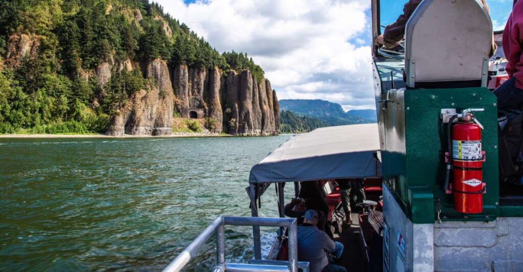 From Portland: Bigfoot Adventure 3.5-hour Jetboat Cruise