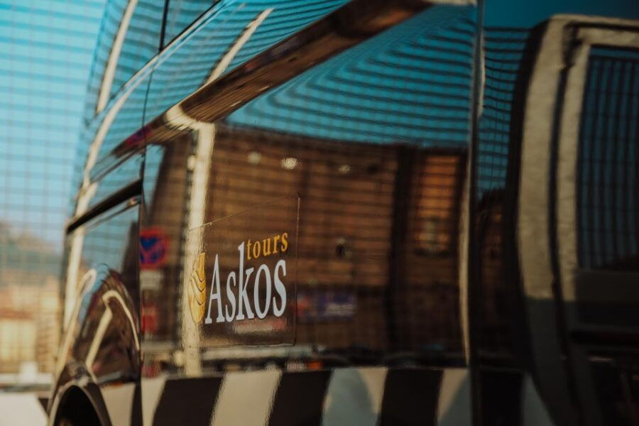 from-rome-transfer-to-amalfi-coastline-via-pompeii