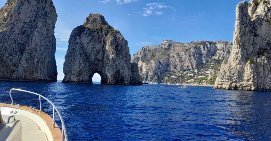 from-salerno-small-group-boat-tour-of-capri