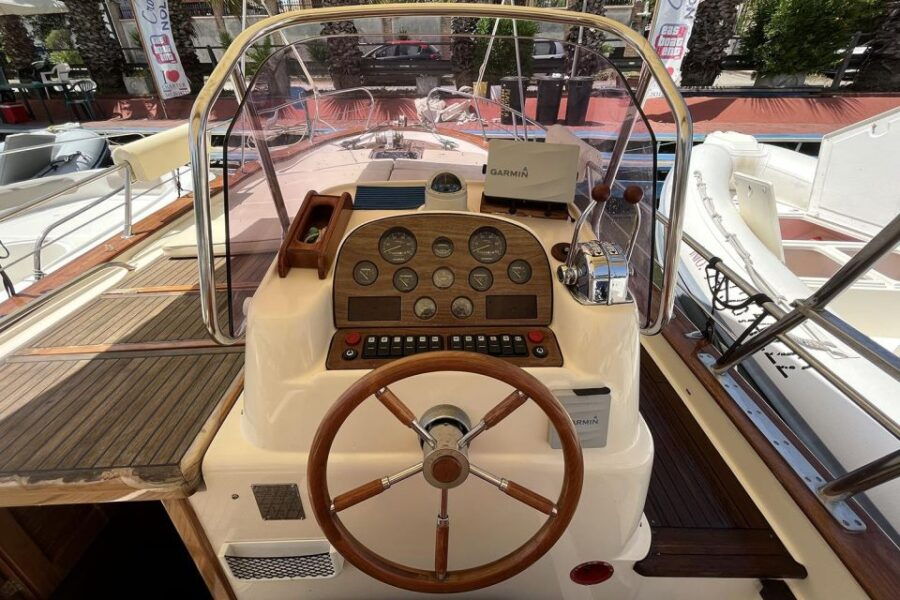 from-terracina-circeo-caves-boat-trip-with-snorkeling