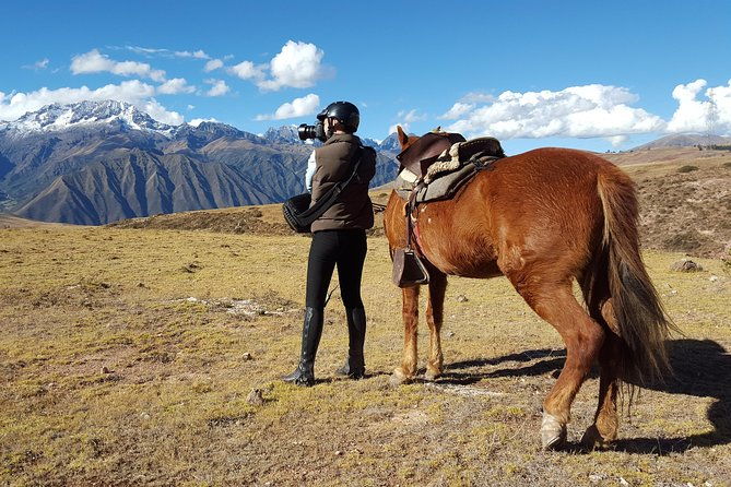 full-day-horseback-riding-tour-to-maras-and-moray