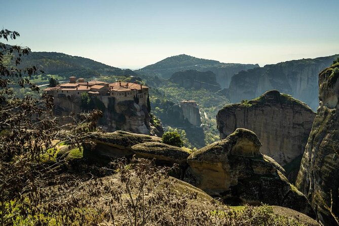 full-day-tour-from-athens-to-meteora-by-train-bus