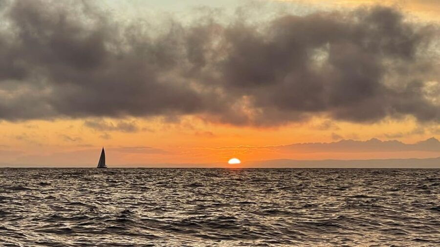 funchal-private-sailing-sunrise-sunset-moonlight-cruises