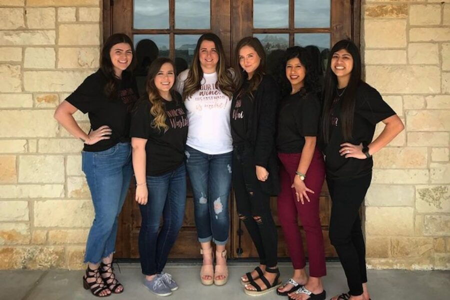 granbury-wine-tour-with-charcuterie-and-local-tastings