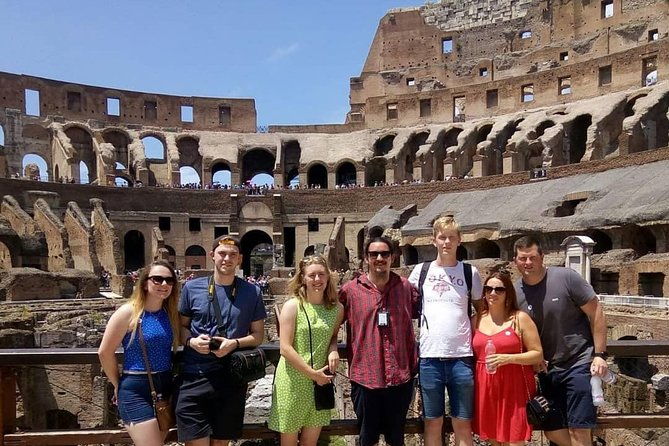 group-tour-colosseum-roman-forum-palatine-hill-guided-tour