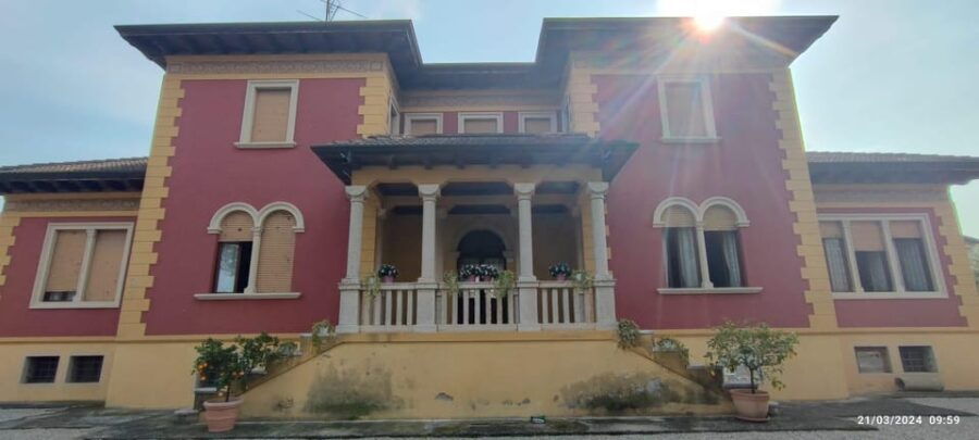 guided-tour-of-the-winery-with-wine-tasting