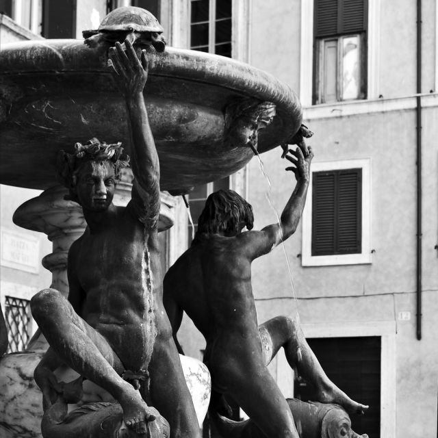 guided-walking-tour-of-romes-wonders-by-evening