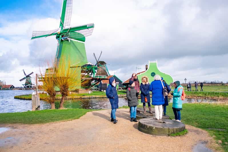 half-day-private-guided-sightseeing-tour-of-zaanse-schans-2