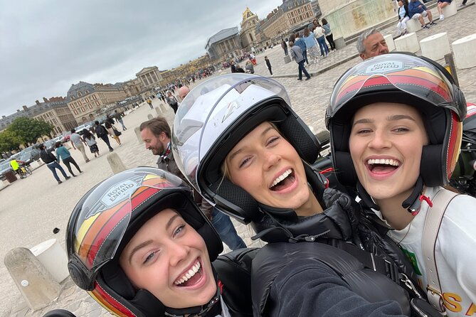 half-day-versailles-sidecar-tour-with-palace-entry