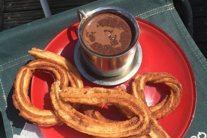 hands-on-churros-chocolate-class-on-a-london-houseboat
