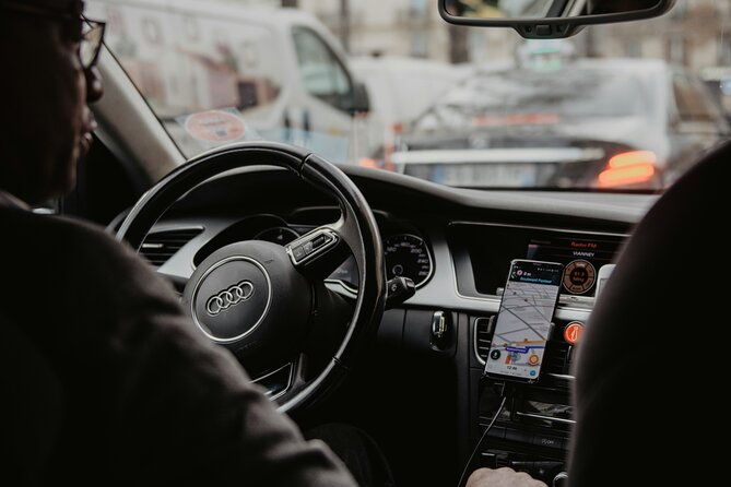 hello-paris-private-airport-transfers-by-mercedes