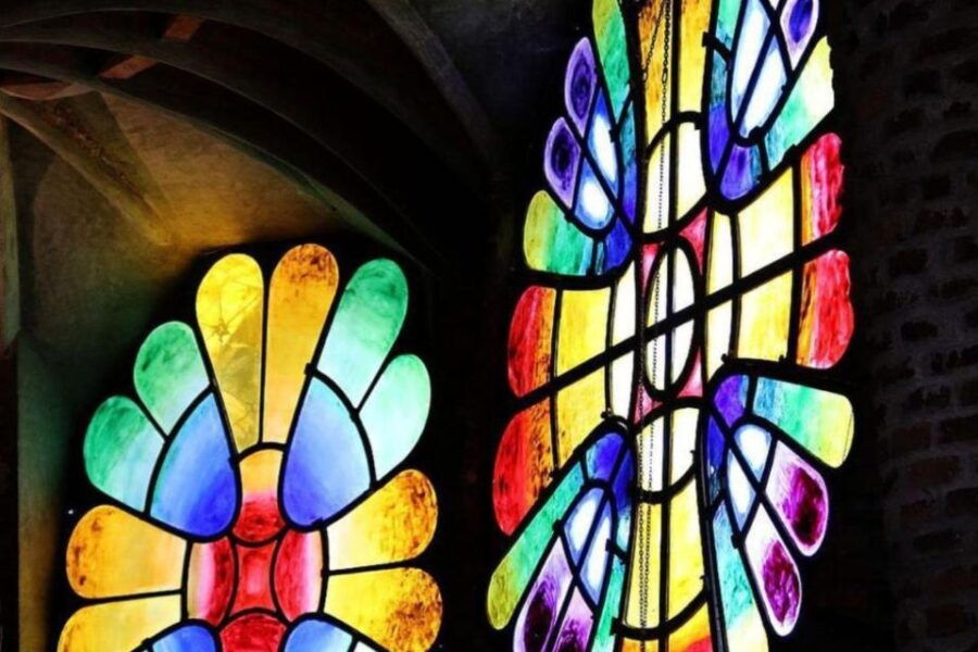 highlights-guided-visit-to-the-crypt-and-the-colonia-guell