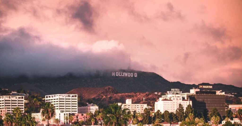 Hollywood: Haunted Walking Tour, True Crime, Creepy Tales