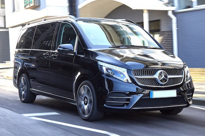 hourly-disposal-service-in-paris-private-driver-by-luxury-van