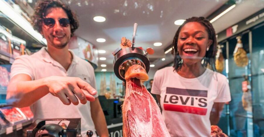 iberian-ham-tasting-experience-with-cava-sagrada-familia