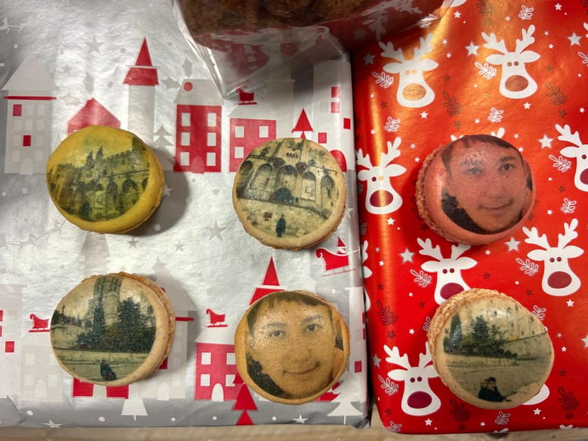 immortalize-your-souvenir-davignon-as-a-button