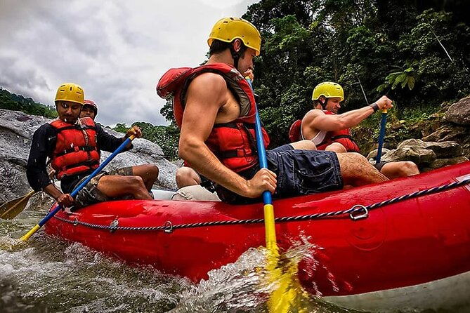 incredible-rafting-in-rio-cangrejal