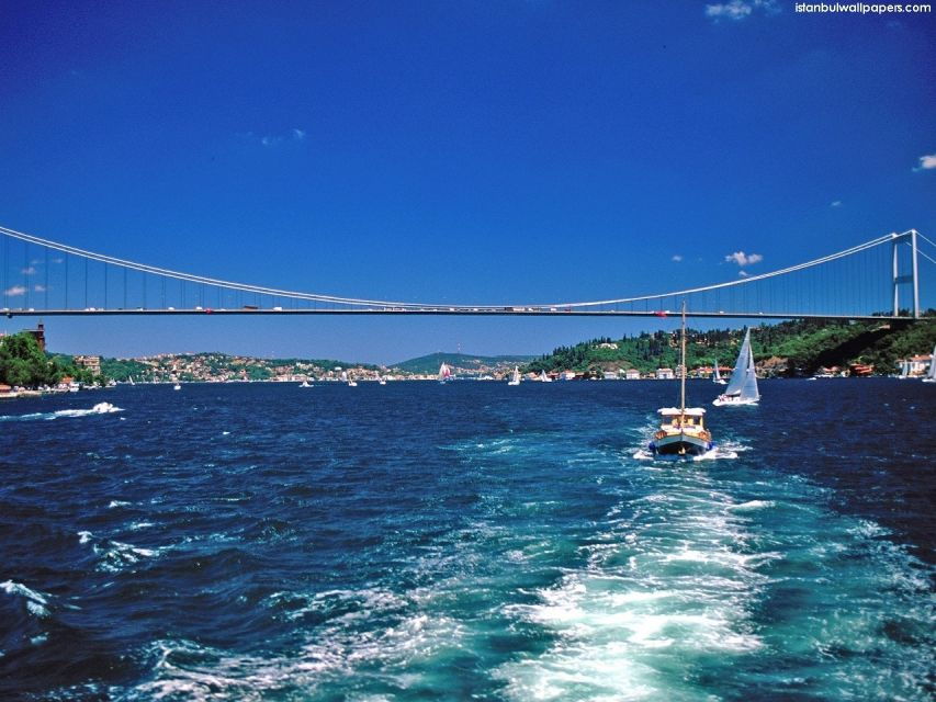 istanbul-bosphorus-and-golden-horn-boat-tour