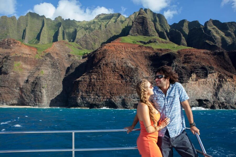 Kauai: Napali Sunset Dinner Cruise
