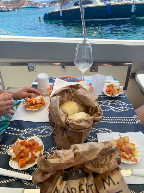 la-maddalena-archipelago-boat-tour-on-board-mitica