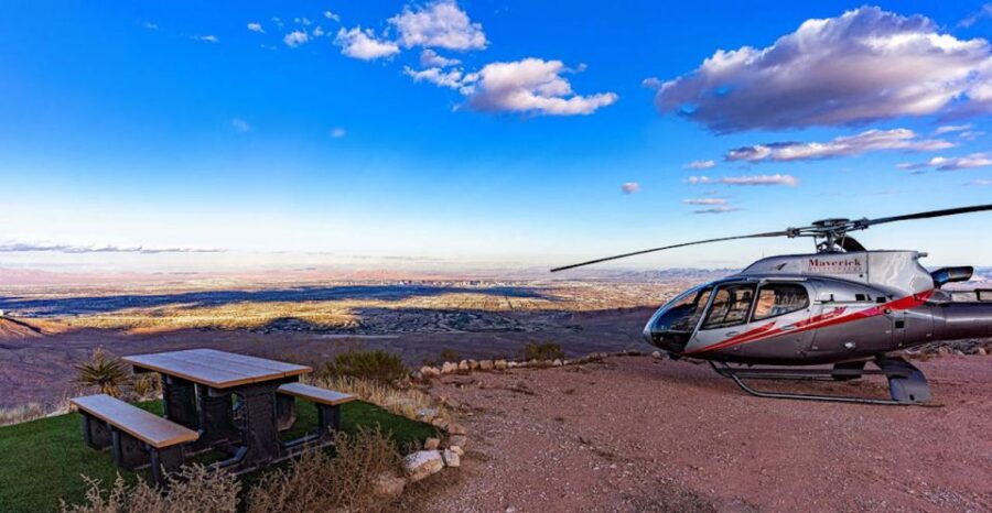 las-vegas-red-rock-canyon-helicopter-landing-tour