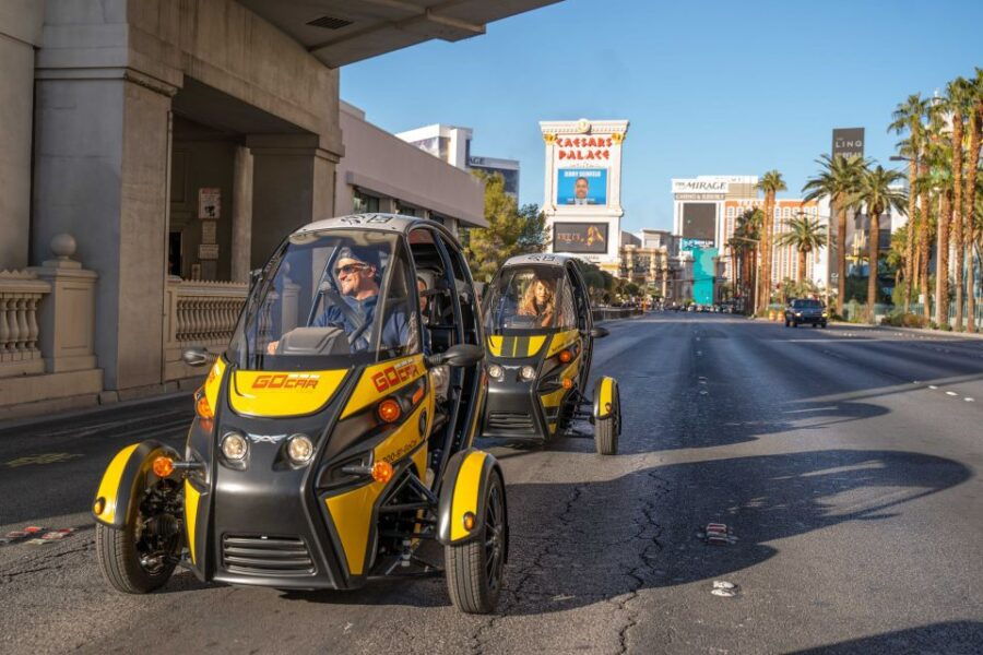 las-vegas-talking-gocar-las-vegas-strip-tour