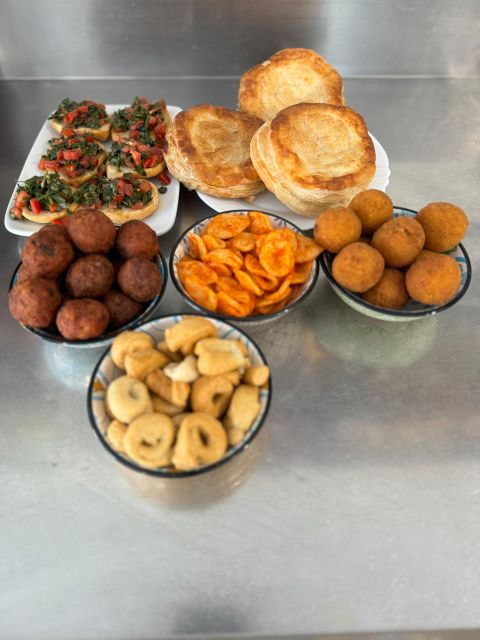 lecce-guided-street-food-walking-tour-with-food-and-wine