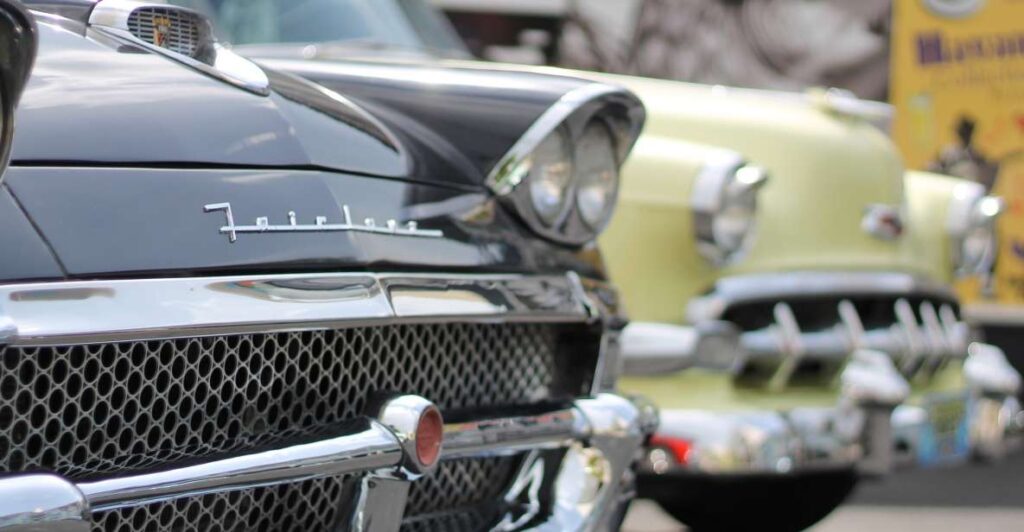 Lil Havana: Two Family Shops Tour With Rum, Coffee & Pastry
