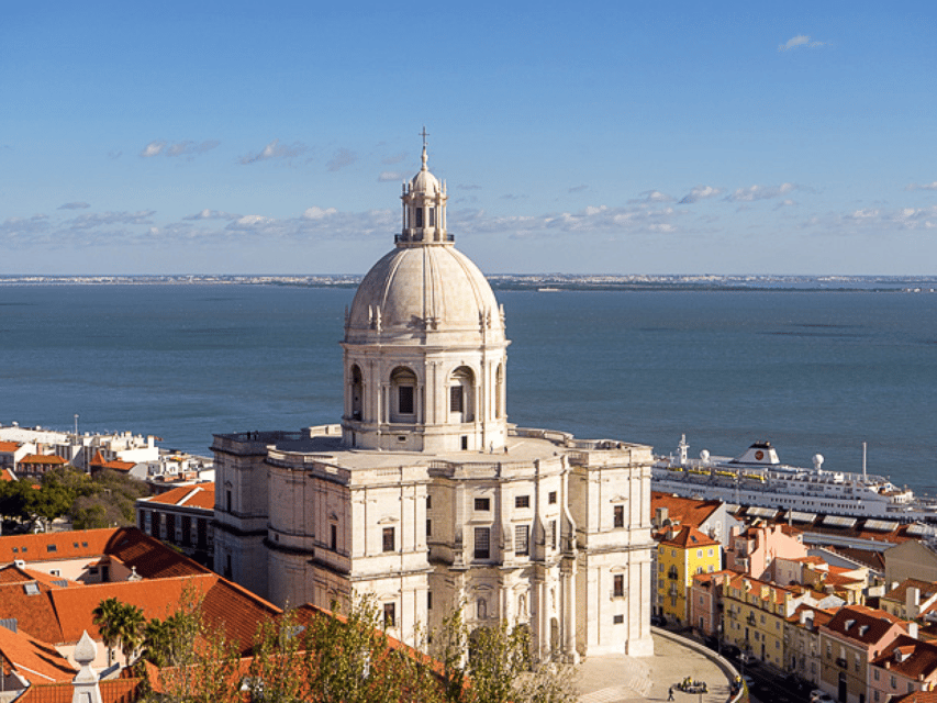 lisboa-old-town-alfama-private-tour-by-eco-friendly-tuktuk