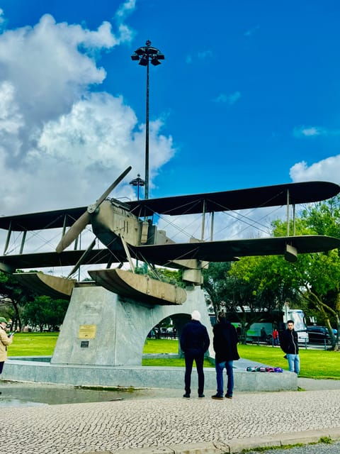 lisbon-3-hours-sightseeing-tour-by-tuktuk