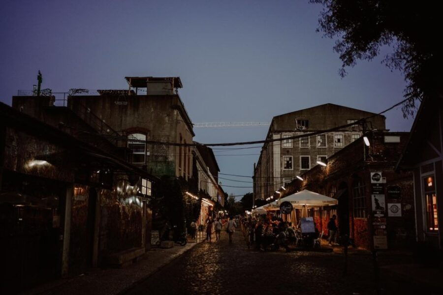lisbon-by-night-private-tour