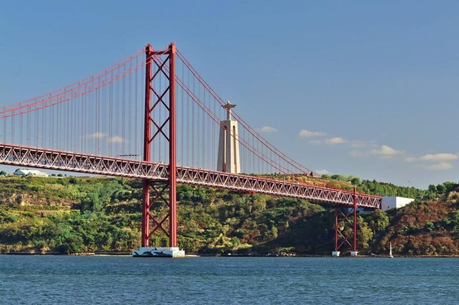 lisbon-experiences-jiu-jitsu-class-almada-tour-transfer