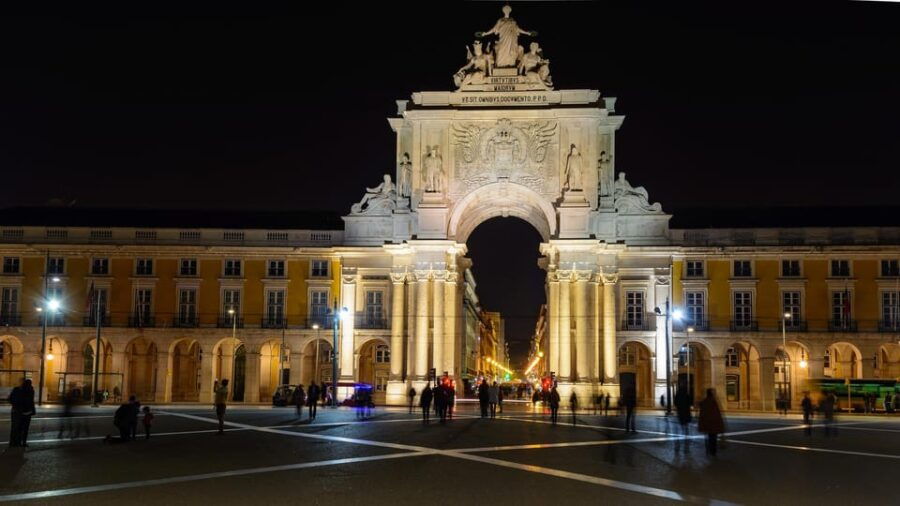 lisbon-fado-show-dinner-city-tour-with-local-guide