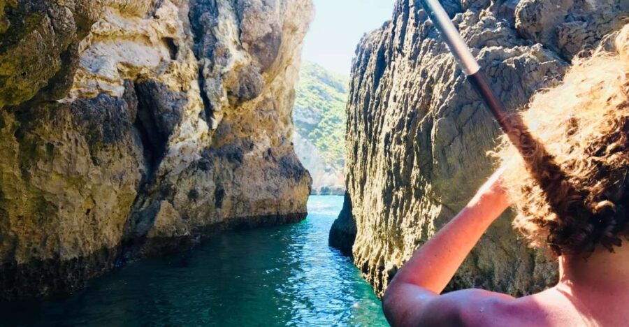 lisbon-full-day-sesimbra-kayak-tour-with-picnic