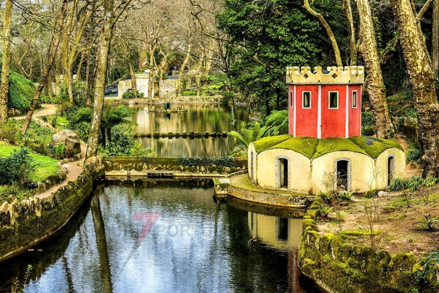 lisbon-pena-palace-moorish-castle-qta-regaleira-sintra